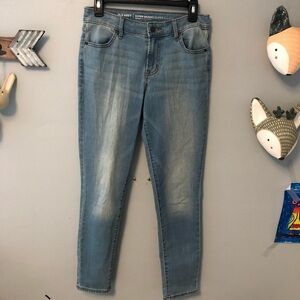 Old Navy super skinny mid rise jeans size 4